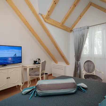 Priska Heritage (adults Only) ゲストハウス 4*