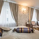 Priska Heritage (adults Only) בית הארחה 4*