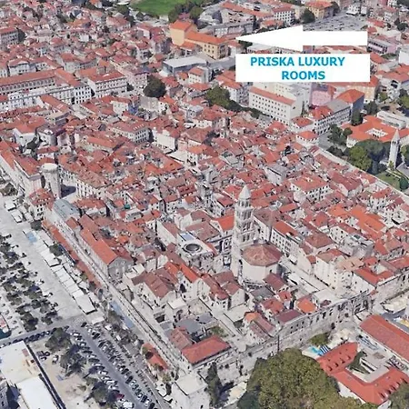 בית הארחה Priska Heritage (adults Only) 4*