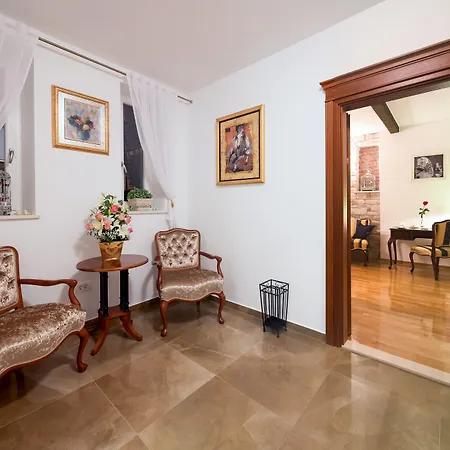 Priska Heritage (adults Only) בית הארחה