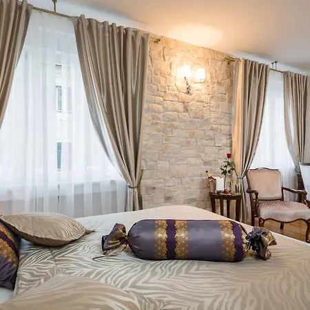 Priska Heritage (adults Only) בית הארחה 4*