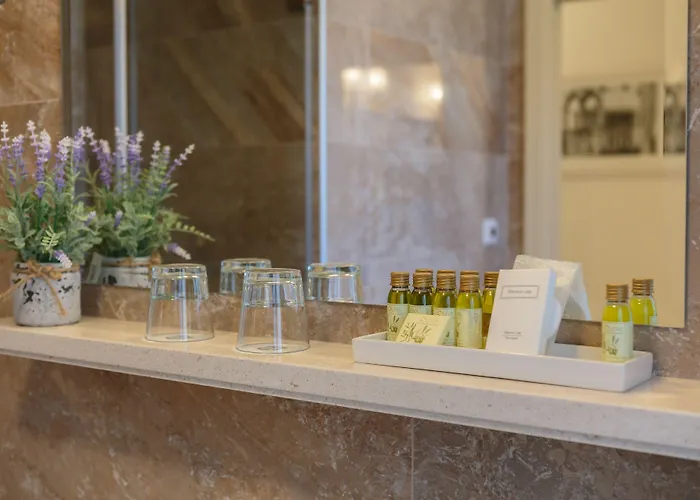 בית הארחה Priska Heritage (adults Only) 4*