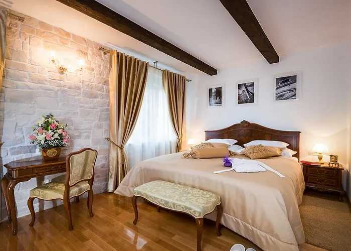 בית הארחה Priska Heritage (adults Only)