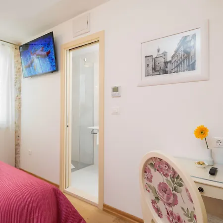 Priska Heritage (adults Only) Guest house