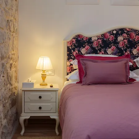 Priska Heritage (adults Only) Guest house