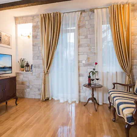 Priska Heritage (adults Only) Guest house